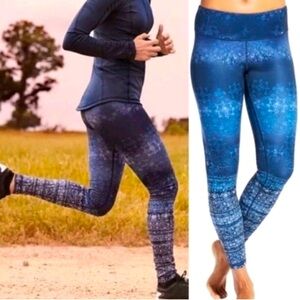 Calia Fair Isle Nordic Leggings by Carrie Underwood, size Small